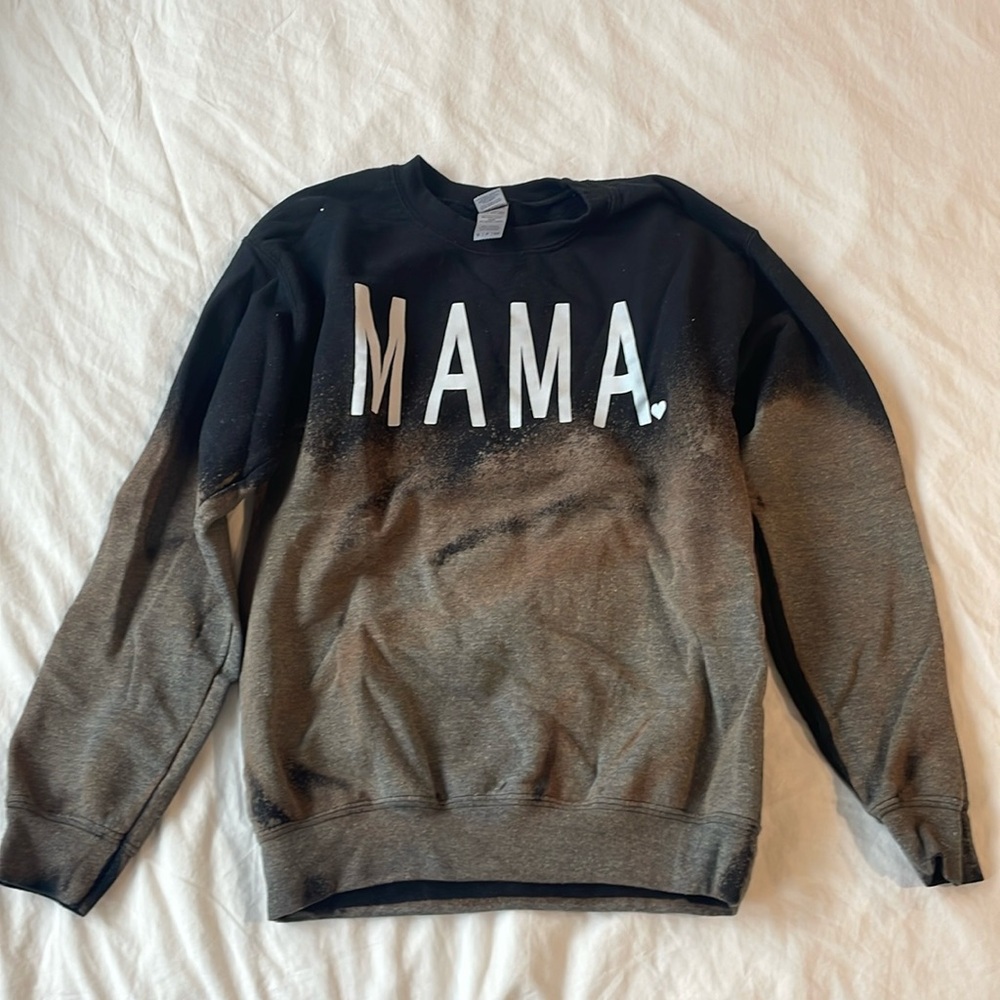 ‘Mama’ sweatshirt retro dye
